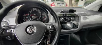 VW UP CROSS 2018