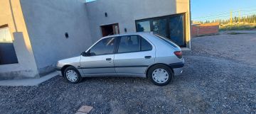 Vendo Peugeot 306 xr Nafta