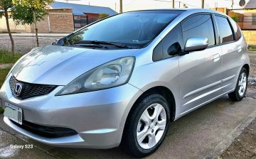 VENDO HONDA FIT 2010 IMPECABLE