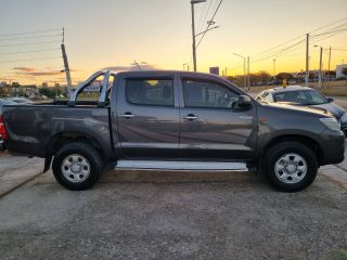 Toyota Hilux 2015 4x2