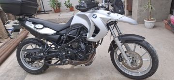 vendo bmw f650 gs motor 800 cc , modelo 2010 , POR PERMUTAS O DESCUENTOS NO LLAMES !!!!