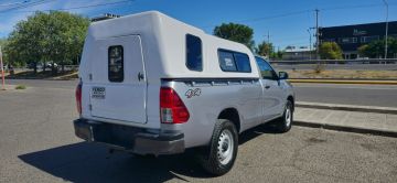 Vendo toyota hilux 4x4 cabina. Simple