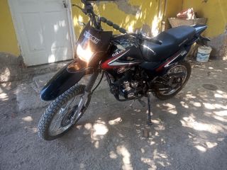 Vendo gilera sahel 150cc enduro