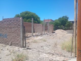 Vendo terreno con adelanto zona iupa!!