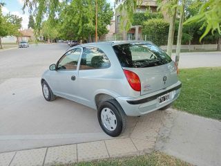 Vendo Solo vendo de Contado Suzuki fun nafta 1.0 modelo 2006 Listo para transferir