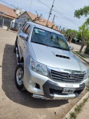 Vendo toyota hilux 2014