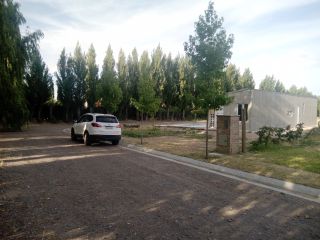 Vendo casa. En barrio cerrado, sin expensas. Lugar increíble, al lado de Villa Muluen.