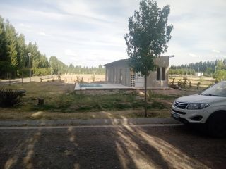 Vendo casa. En barrio cerrado, sin expensas. Lugar increíble, al lado de Villa Muluen.