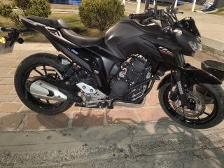 VENDO YAMAHA FZ 25   no permutas