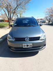 VENDO SURAN 2011 CON 113 MIL KMS.