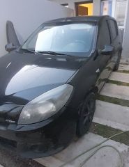 VENDO SANDERO  2013- EN MUY BUEN ESTADO-80MIL KM.