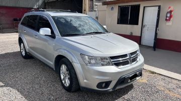 Dodge Journey 2.4 SXT Full, 7 asientos, muy buena!