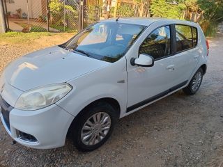 RENAULT SANDERO 1.6 – PRIVILEGE Nav 105 cv