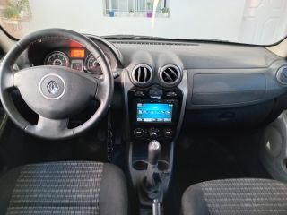 RENAULT SANDERO 1.6 – PRIVILEGE Nav 105 cv