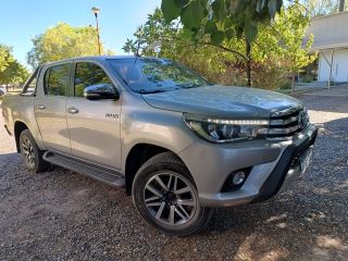 Vendo Hilux srx  automatica