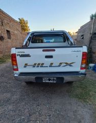 TOYOTA HILUX 2011