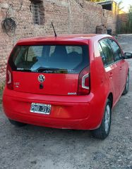 VOLKSWAGEN UP 2015