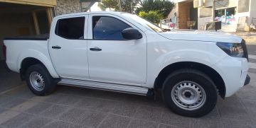 NISSAN FRONTIER 2024