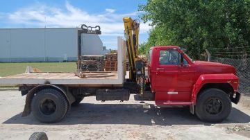 CAMION FORD CON HIDROGRUA 2X1 100% OPERATIVO