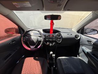 TOYOTA ETIOS XS 2016