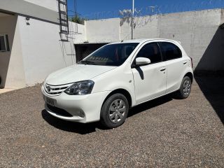 TOYOTA ETIOS XS 2016