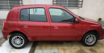 Vendo Clio Mío 1.2 5P Dynamique SAT con 24.700 Kms