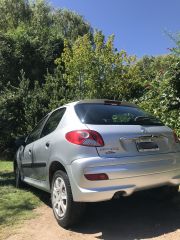 se vende peugeot 207 compact