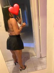 Disponible toda la noche bebe lista para complacerte