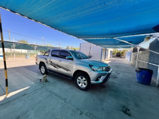 Toyota Hilux srv